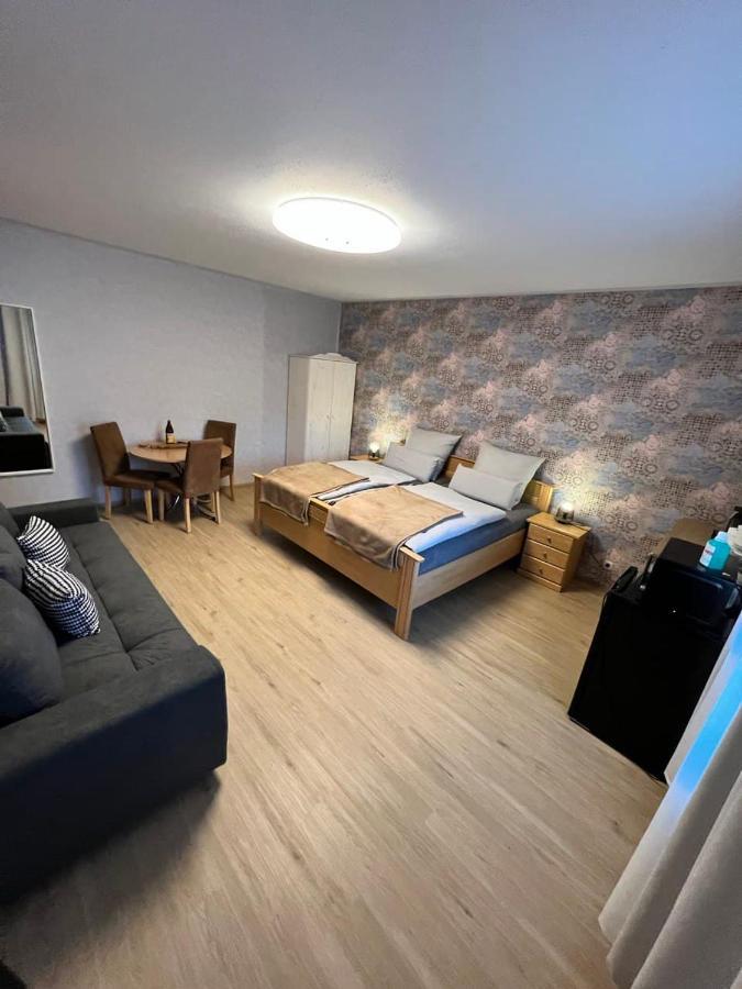 O&W Ferienzimmer Am Nuerburgring, Quiddelbach Екстер'єр фото